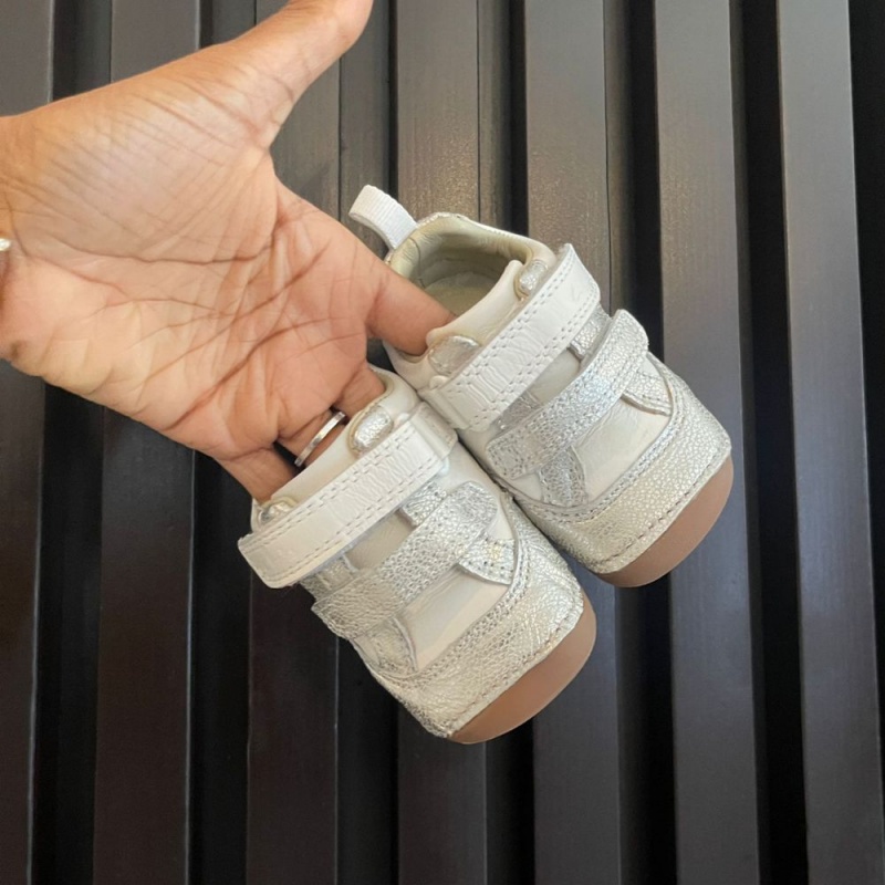 Dívčí Obuv Clarks Tiny Sky Toddler Bílé Metal | CZ-834729